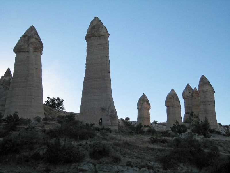 Fairy chimney rock formations, Goreme, Cappadocia Turkey 15.jpg - Goreme, Cappadocia, Turkey